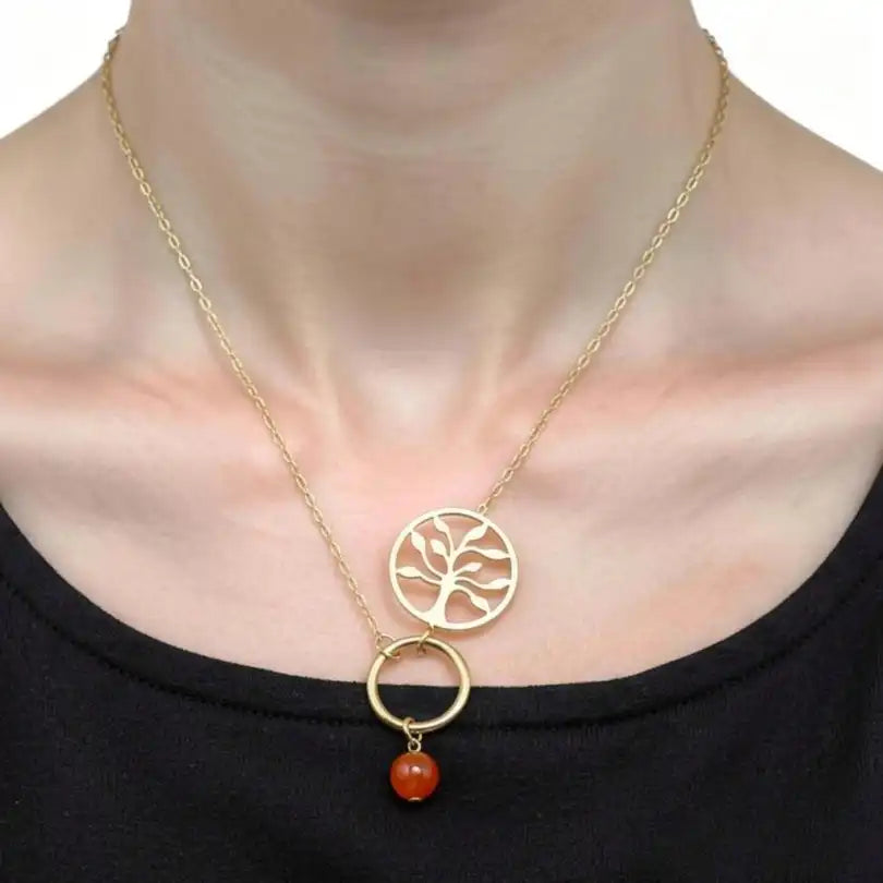 collier arbre de vie cornaline porté