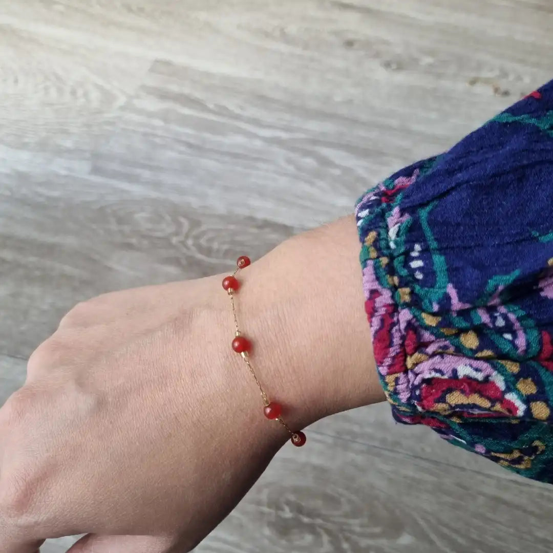 Bracelet Cornaline Meera design et minimaliste